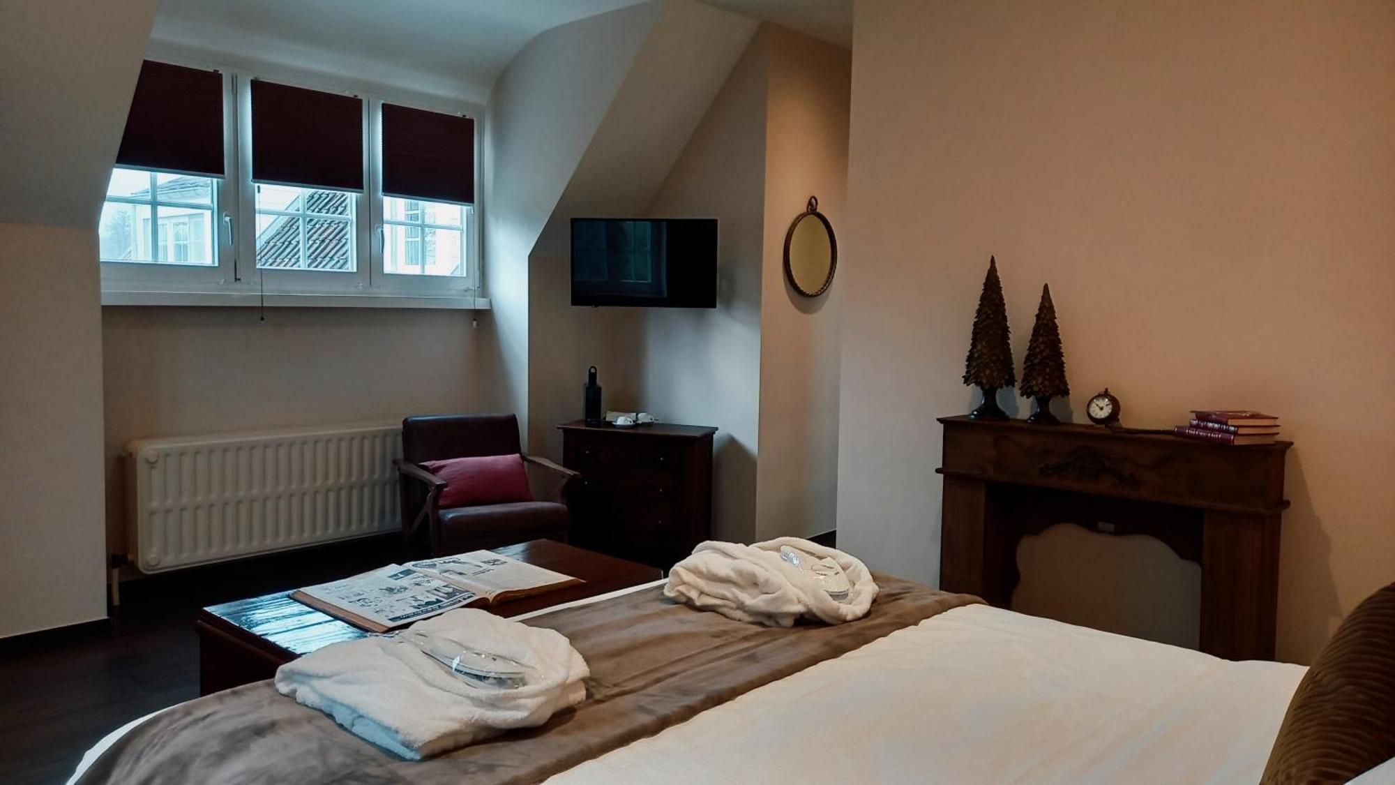 Chambres D'Hotes - Au Clos D'Amande Lasne Room photo